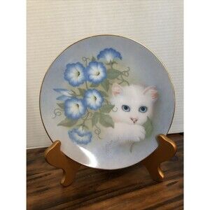 Danbury Mint Vintage Kitsch’80’s Collectible Limited Edition Cat Plate Floral